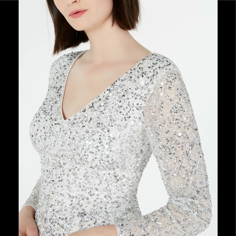 ✨SALE✨Adrianna Papell silver Sequined Mini Sheath Dress